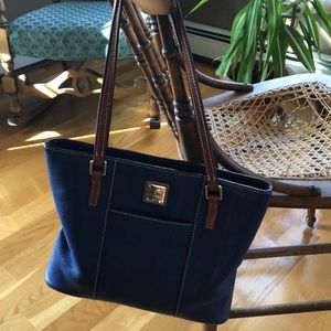 Dooney & Bourke Bag